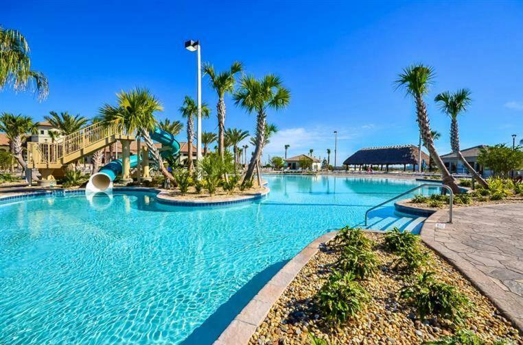 Lovely Vacation With Private Pool Cg1646 Davenport